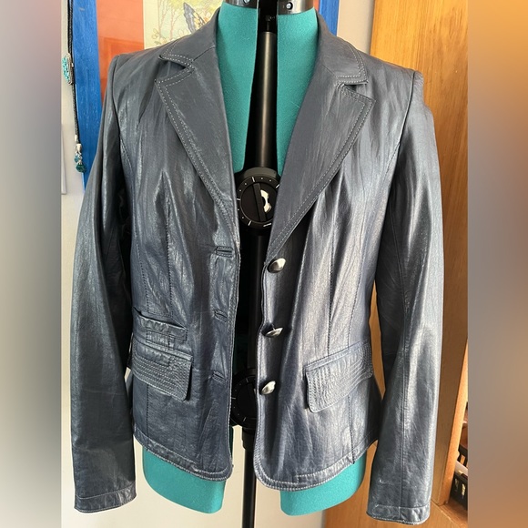 Vintage Leather Blazer - Picture 3 of 9